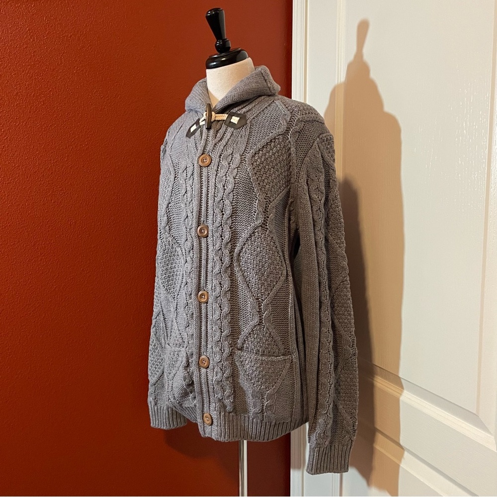 Paisley & Gray Men’s Slim Fit Fisherman Chunky Toggle Button Up Cardigan Sweater